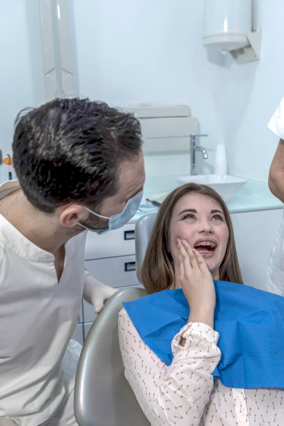 Best Dentist for Tooth Abscess  in Burnham, PA